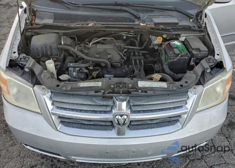 2010 Dodge Grand Caravan Sxt z USA, uszkodzony, nr VIN 2D4RN5D1XAR484486